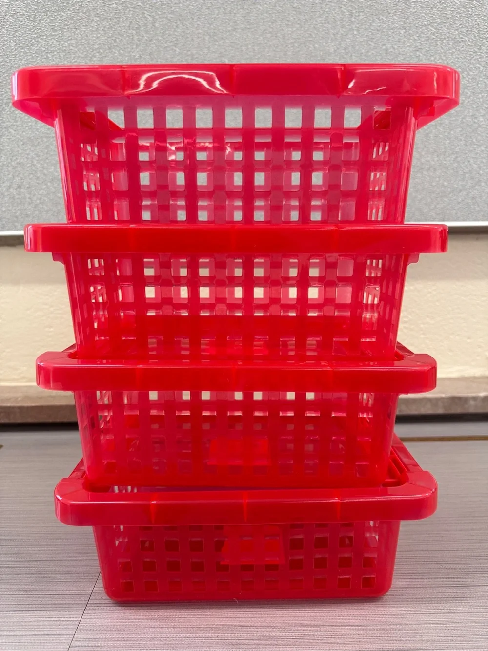 🟥 Set of 4 Red Plastic Stackable Storage Baskets, Like New
